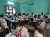 Trường THCS Kim Đồng chào đón các em học sinh quay trở lại trường.